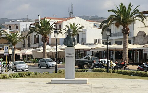 Bust of Kallirroi Parren in Rethymno